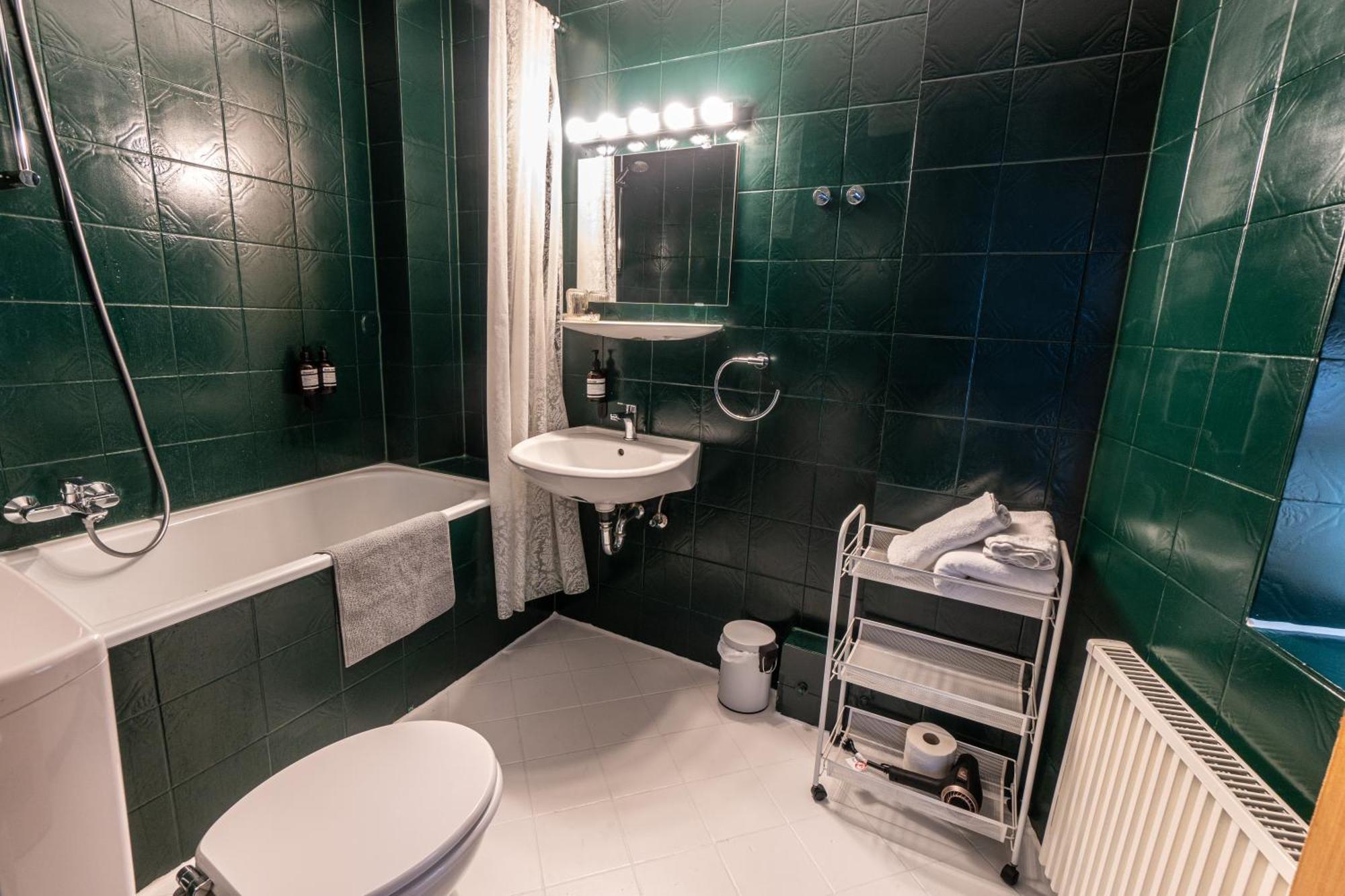 Hotel Ziegenhagen Koln Bagian luar foto