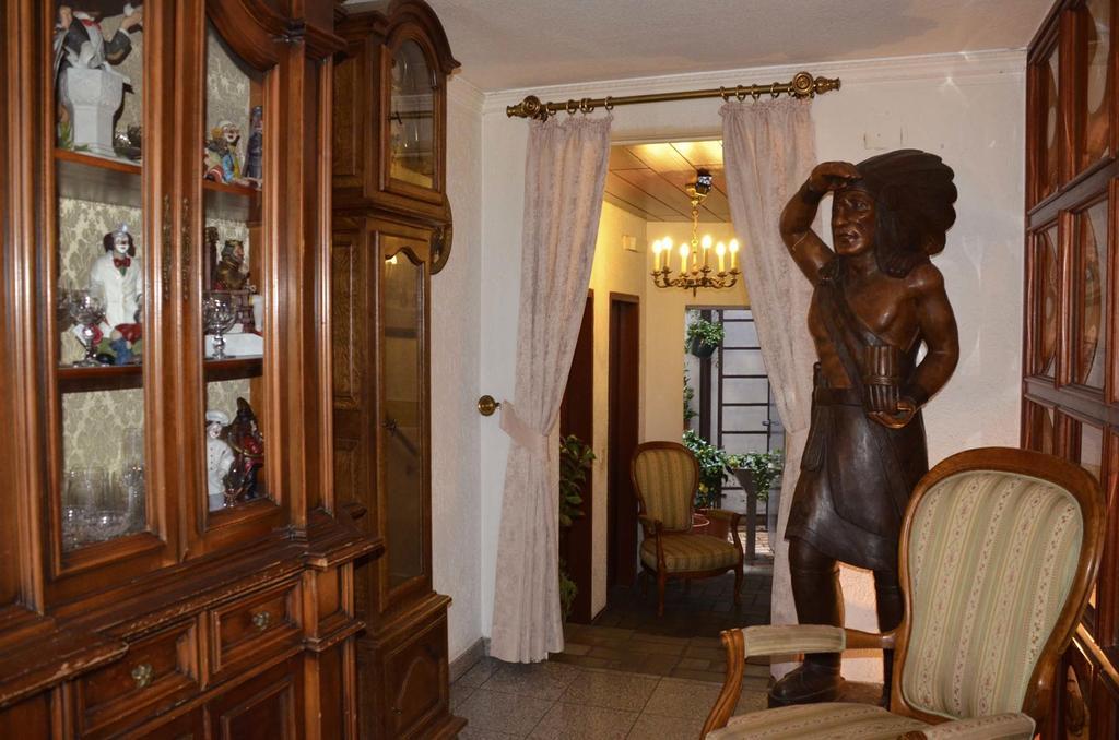 Hotel Ziegenhagen Koln Bagian luar foto